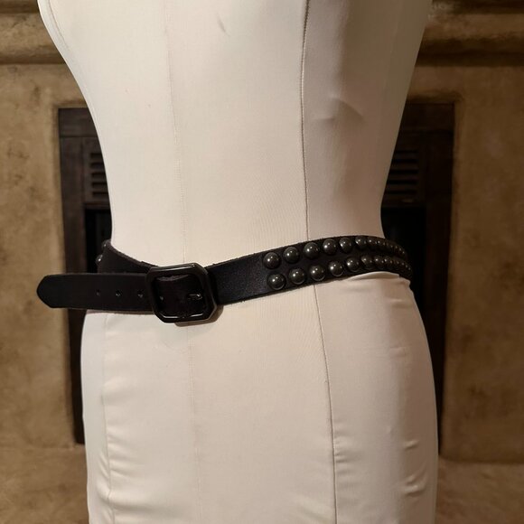 Dark studded, quality leather belt, Large - Picture 4 of 6